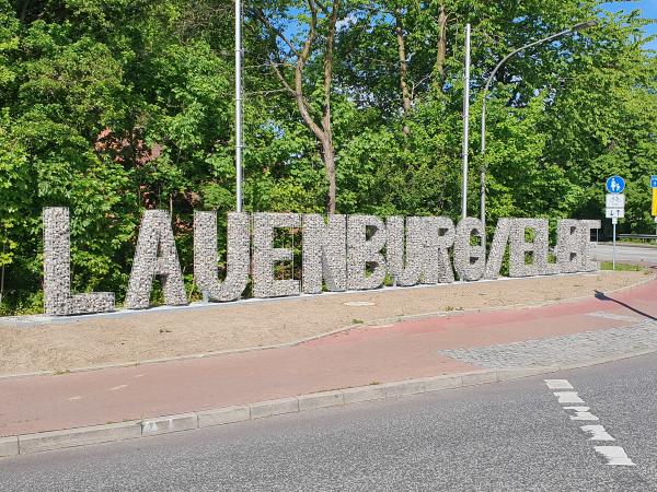 Gabionen Buchstaben aus Lauenburg