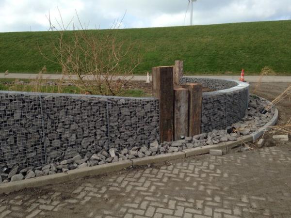 Gabionen mit Basalt Bruchsteine